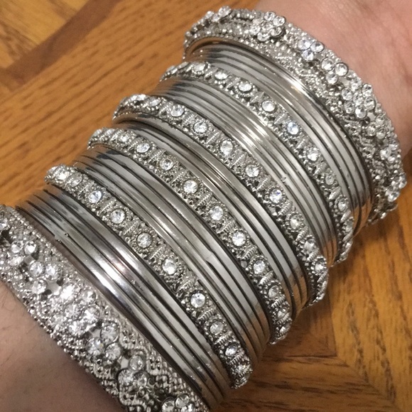 Divine Bangle Set - Picture 1 of 4